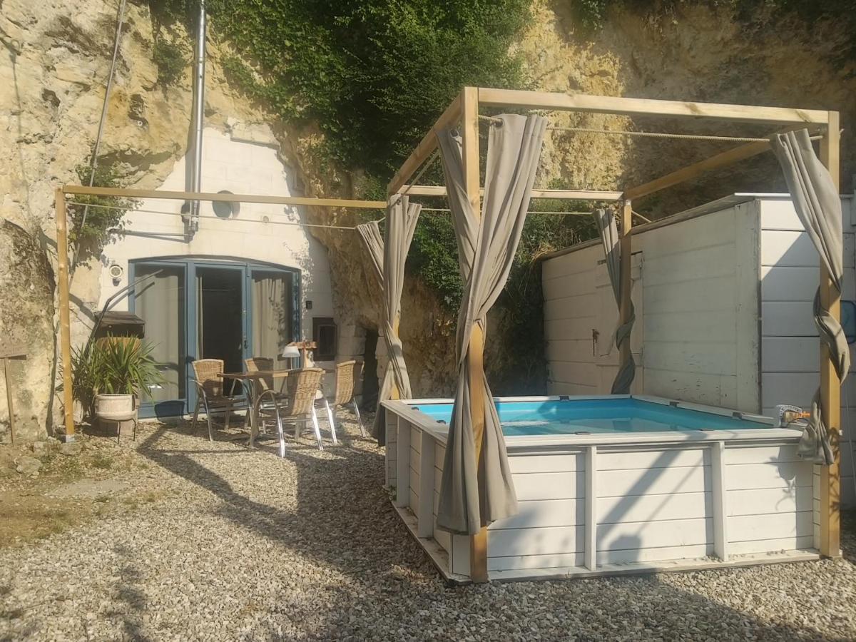 מונרישאר Le Cavernacle מראה חיצוני תמונה