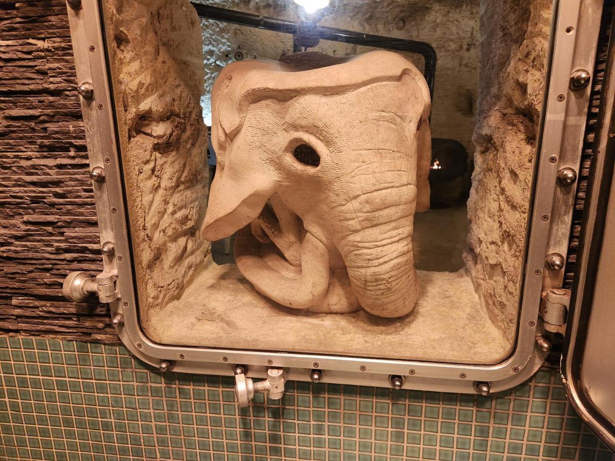 מונרישאר Le Cavernacle מראה חיצוני תמונה